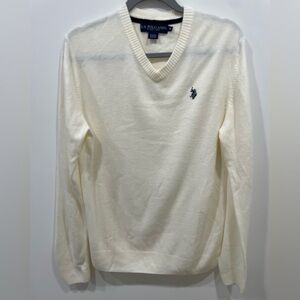 US Polo Assn Men’s Sweater Size M Cream Color VNeck Long Sleeve Embroidered Logo